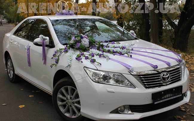 Аренда Toyota Camry 50 на свадьбу Запоріжжя